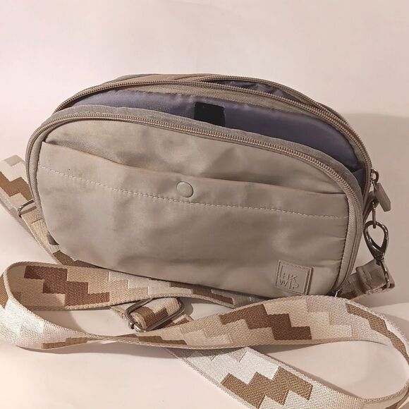 IHKWIP Day to Day Convertible Bag. Crossbody, Travel, Multi-Task - Picture 8 of 8